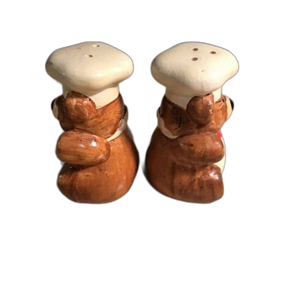 Vintage Salt And Pepper Shaker Set Brown Bears with Aprons Chef Hat And Red Bows - Picture 2 of 6